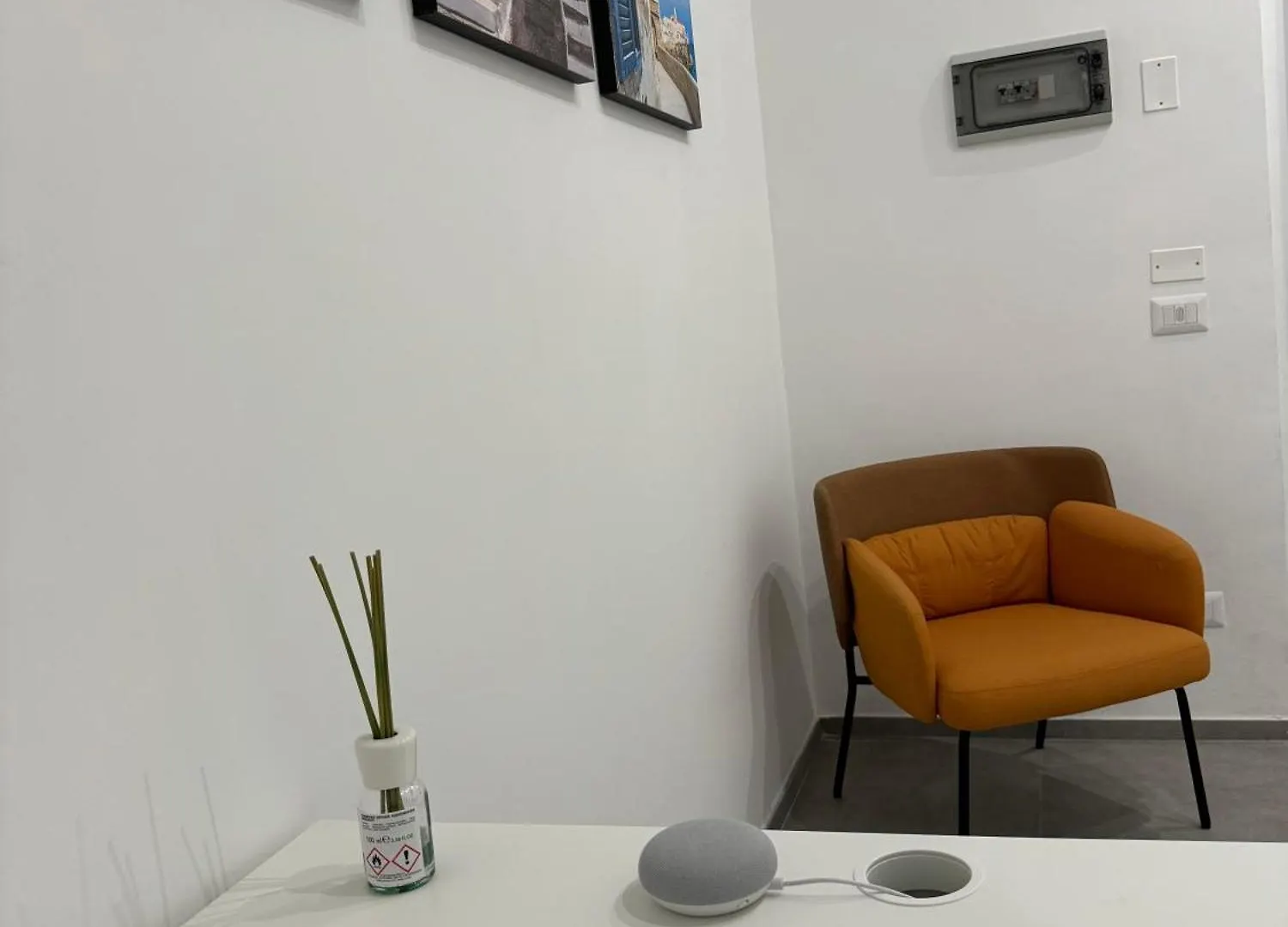 Black Room & Breakfast Bari Italia