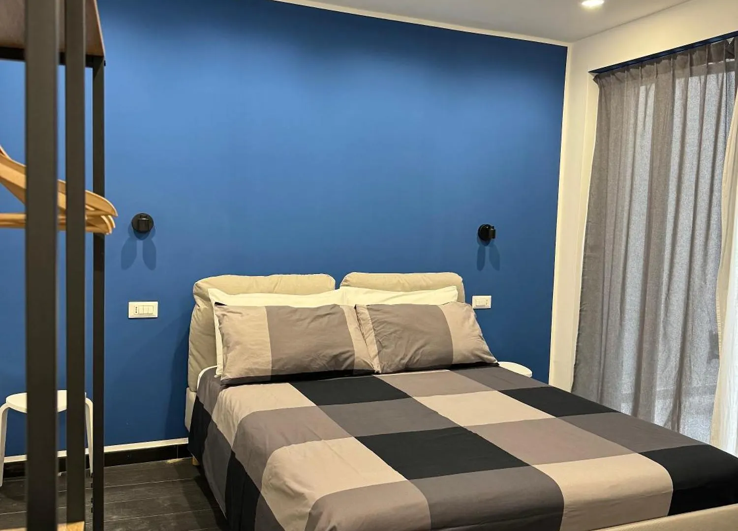 Appartamento Black Room & Breakfast Bari Italia