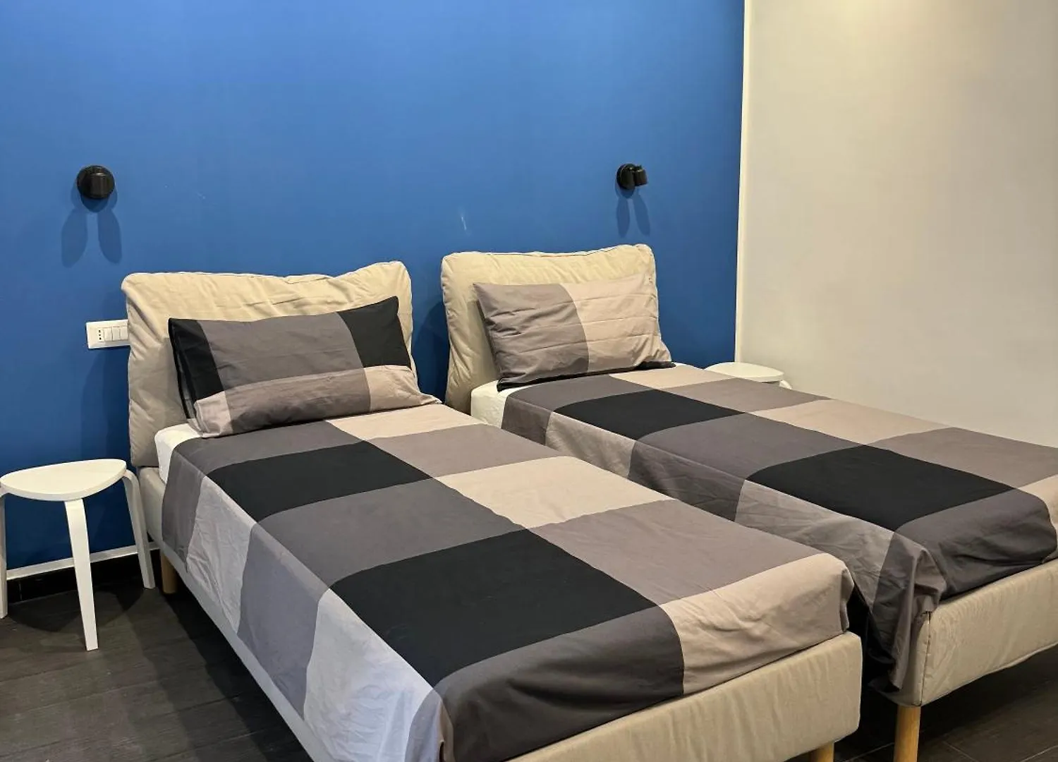 Apartament Black Room & Breakfast Bari
